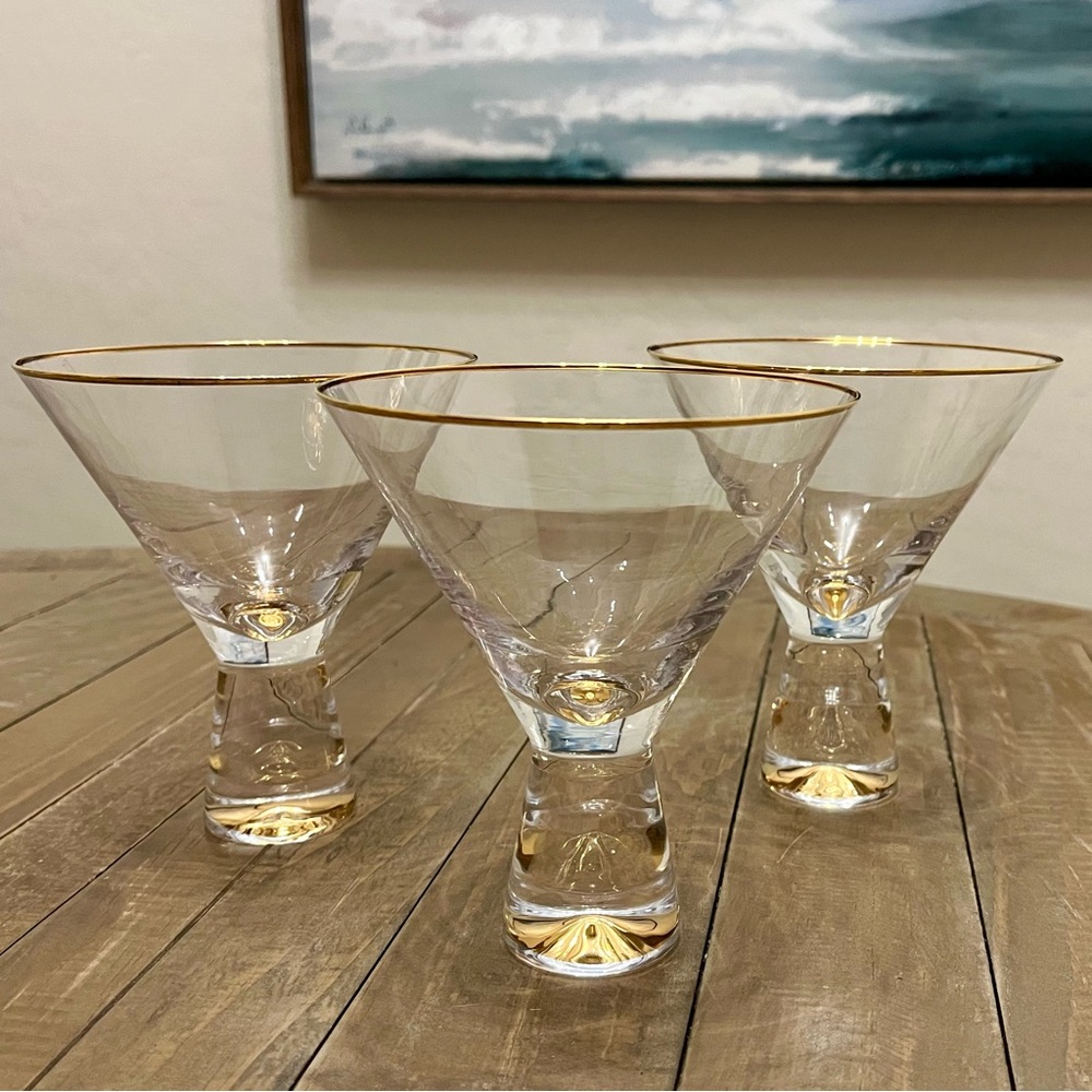 Set of 3 Classic Touch Dessert Cups With Gold Base And Rim 4" X 4" EUC